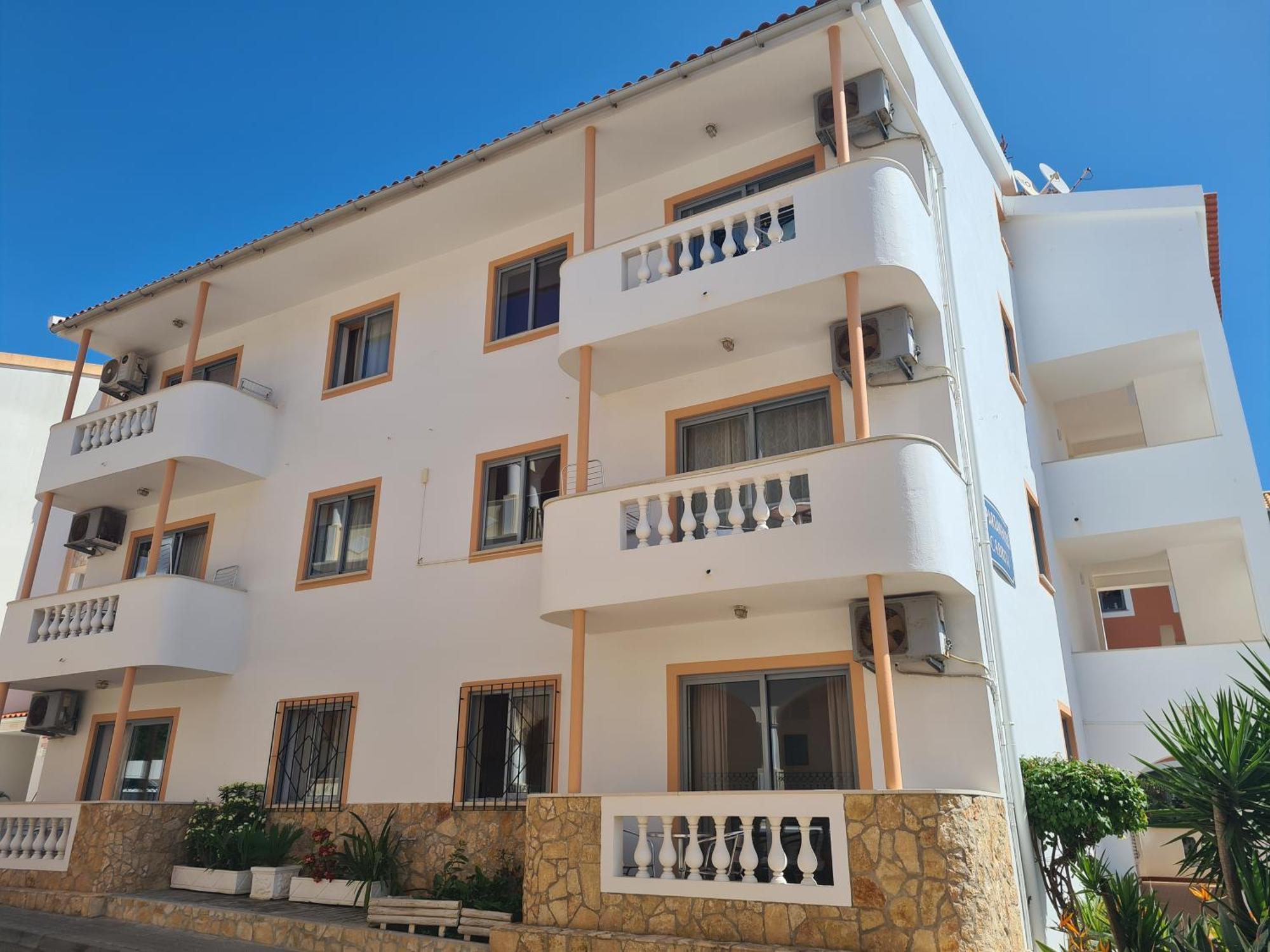 Apartamentos Cabrita Olhos de Agua  Ngoại thất bức ảnh