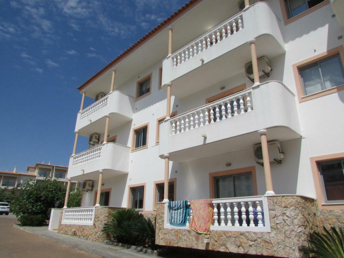 Apartamentos Cabrita Olhos de Agua  Ngoại thất bức ảnh