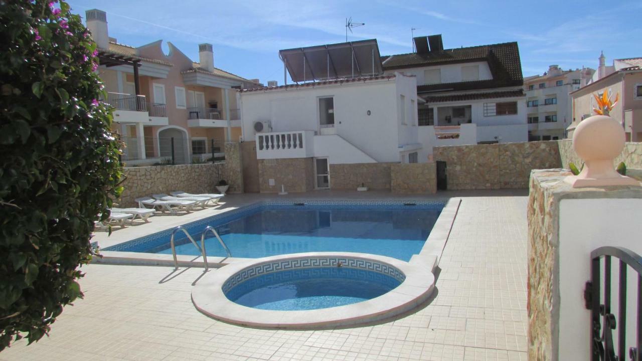 Apartamentos Cabrita Olhos de Agua  Ngoại thất bức ảnh